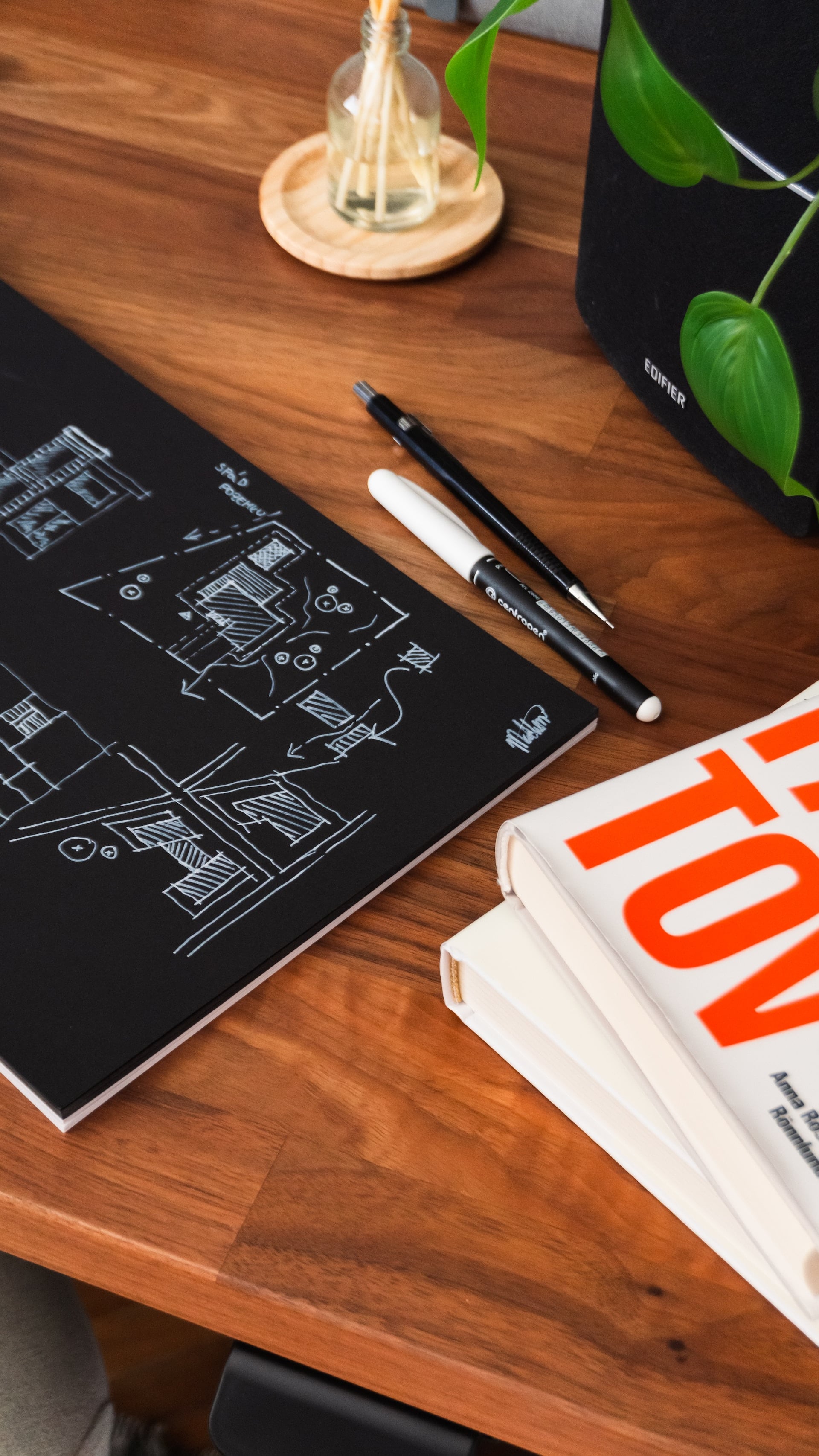 From dead Sketches to living Websites With the platform